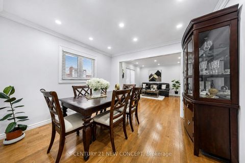 Photo 11 at 90 Wade Gate, Brownridge, Vaughan