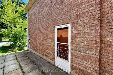 Photo 49 at 90 Wade Gate, Brownridge, Vaughan