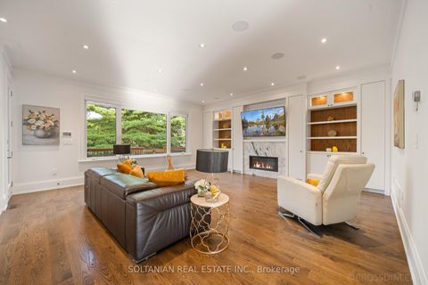 Photo 3 at 15 Calvin Avenue, Willowdale East, Toronto