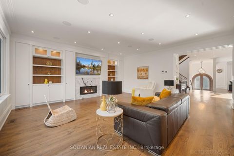 Photo 4 at 15 Calvin Avenue, Willowdale East, Toronto