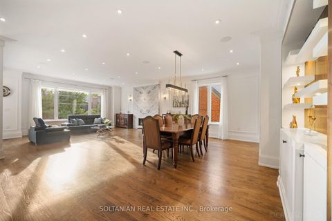 Photo 8 at 15 Calvin Avenue, Willowdale East, Toronto
