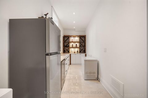 Photo 37 at 15 Calvin Avenue, Willowdale East, Toronto