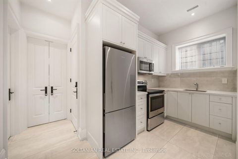 Photo 39 at 15 Calvin Avenue, Willowdale East, Toronto