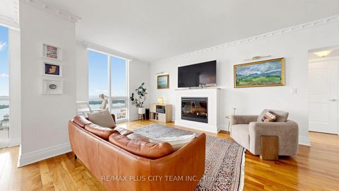 Photo 1 at 5005 - 16 Harbour Street, Waterfront Communities C1, Toronto