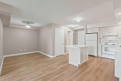 Photo 7 at 405 - 5229 Dundas Street W, City Centre West, Toronto