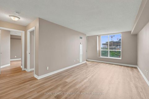 Photo 11 at 405 - 5229 Dundas Street W, City Centre West, Toronto
