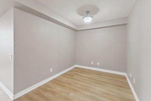 Photo 18 at 405 - 5229 Dundas Street W, City Centre West, Toronto