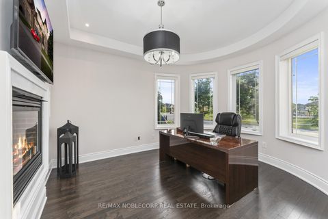 Photo 3 at 91 Woodgate Pines Drive, Kleinburg, Vaughan