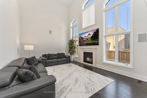 Photo 7 at 91 Woodgate Pines Drive, Kleinburg, Vaughan