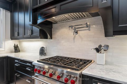 Photo 13 at 91 Woodgate Pines Drive, Kleinburg, Vaughan