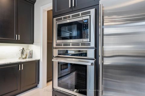 Photo 15 at 91 Woodgate Pines Drive, Kleinburg, Vaughan