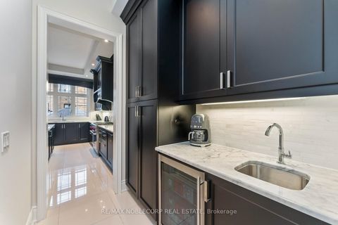 Photo 16 at 91 Woodgate Pines Drive, Kleinburg, Vaughan