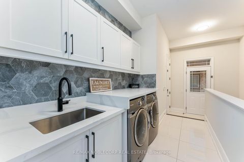Photo 17 at 91 Woodgate Pines Drive, Kleinburg, Vaughan