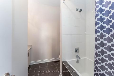 Photo 30 at 91 Woodgate Pines Drive, Kleinburg, Vaughan