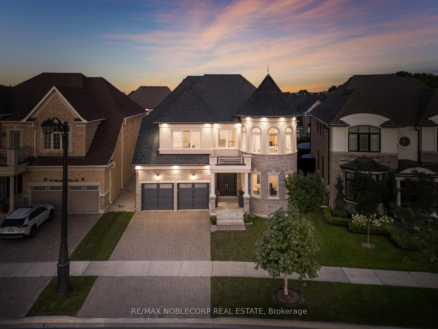 91 Woodgate Pines Drive, Kleinburg, Vaughan photo number 2