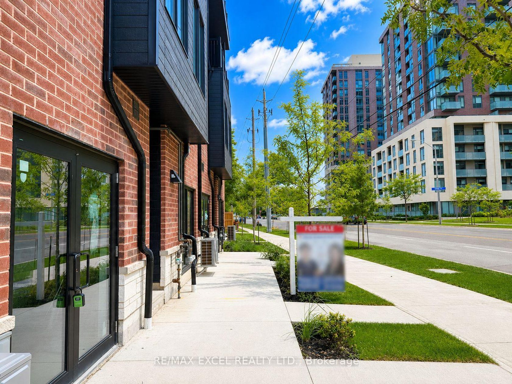 5 - 3069 Pharmacy Avenue, L