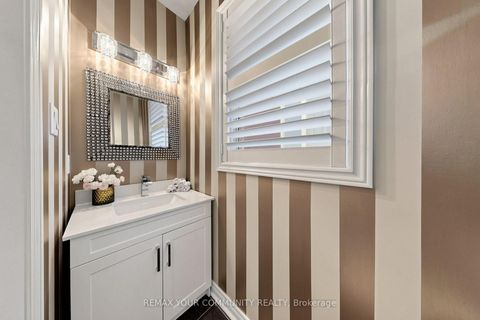 Photo 17 at 67 SAND VALLEY Street, Patterson, Vaughan