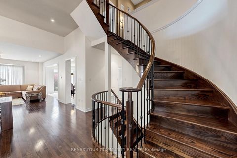 Photo 18 at 67 SAND VALLEY Street, Patterson, Vaughan