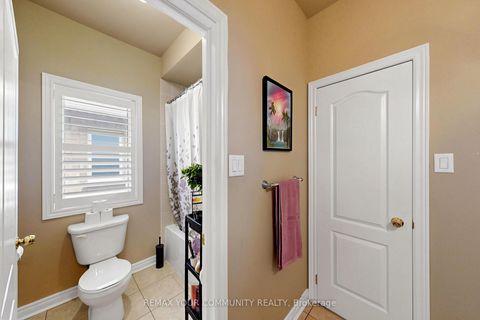 Photo 35 at 67 SAND VALLEY Street, Patterson, Vaughan