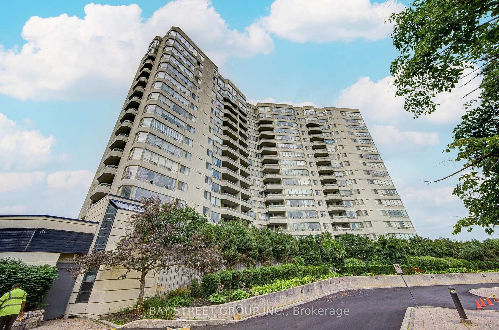 1607 - 160 alton towers Circle, Milliken, Toronto photo 6