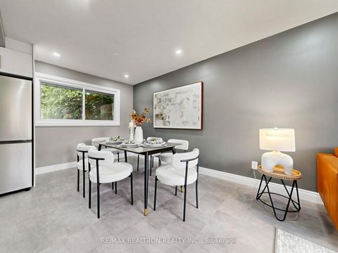 Photo 9 at 56 Ternhill Crescent, Don Mills, Toronto