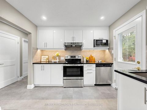 Photo 11 at 56 Ternhill Crescent, Don Mills, Toronto