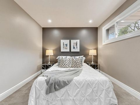Photo 17 at 56 Ternhill Crescent, Don Mills, Toronto