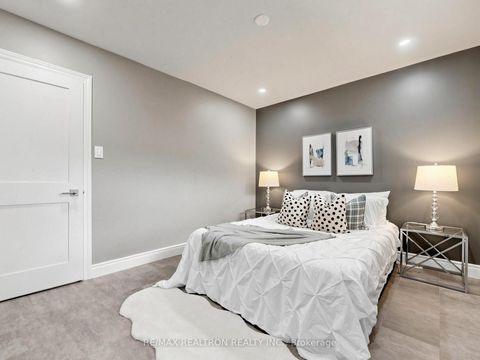 Photo 18 at 56 Ternhill Crescent, Don Mills, Toronto
