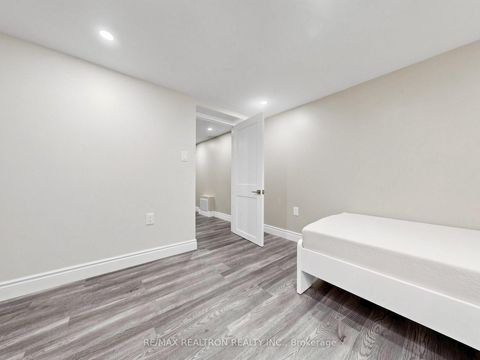 Photo 33 at 56 Ternhill Crescent, Don Mills, Toronto