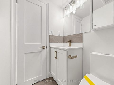 Photo 39 at 56 Ternhill Crescent, Don Mills, Toronto