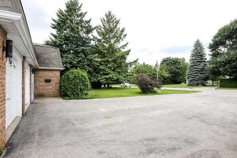 Photo 2 at 1022 Janette Street, Leslie Valley, Newmarket