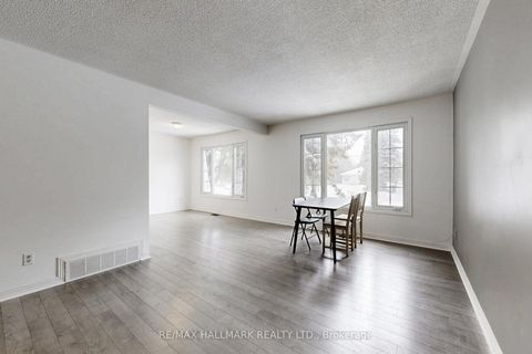 Photo 4 at 1022 Janette Street, Leslie Valley, Newmarket