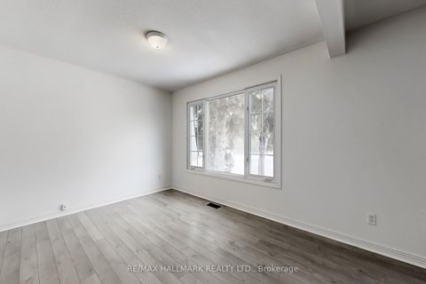 Photo 5 at 1022 Janette Street, Leslie Valley, Newmarket