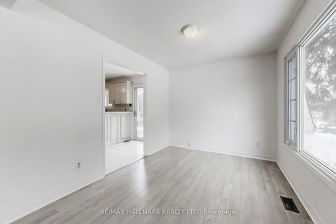 Photo 6 at 1022 Janette Street, Leslie Valley, Newmarket
