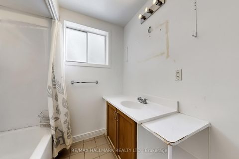 Photo 36 at 1022 Janette Street, Leslie Valley, Newmarket