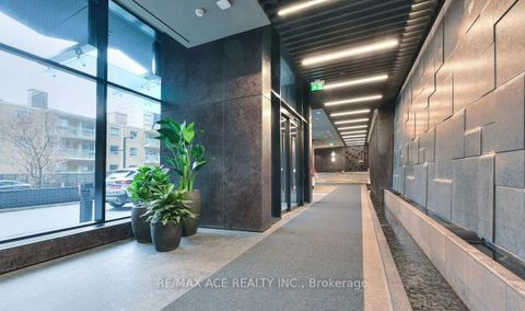 Photo 1 at 2213 - 110 Broadway Avenue, Mount Pleasant West, Toronto
