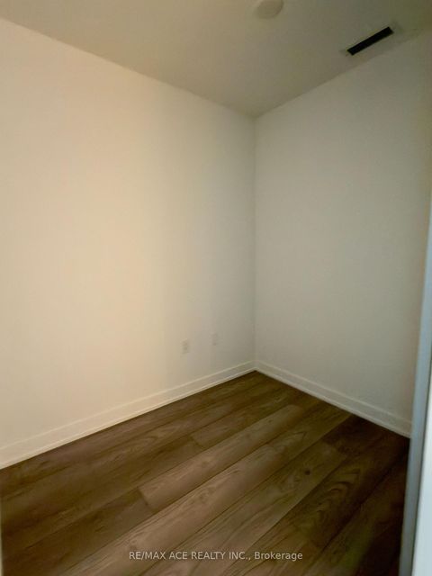 Photo 5 at 2213 - 110 Broadway Avenue, Mount Pleasant West, Toronto