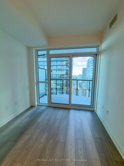 Photo 8 at 2213 - 110 Broadway Avenue, Mount Pleasant West, Toronto
