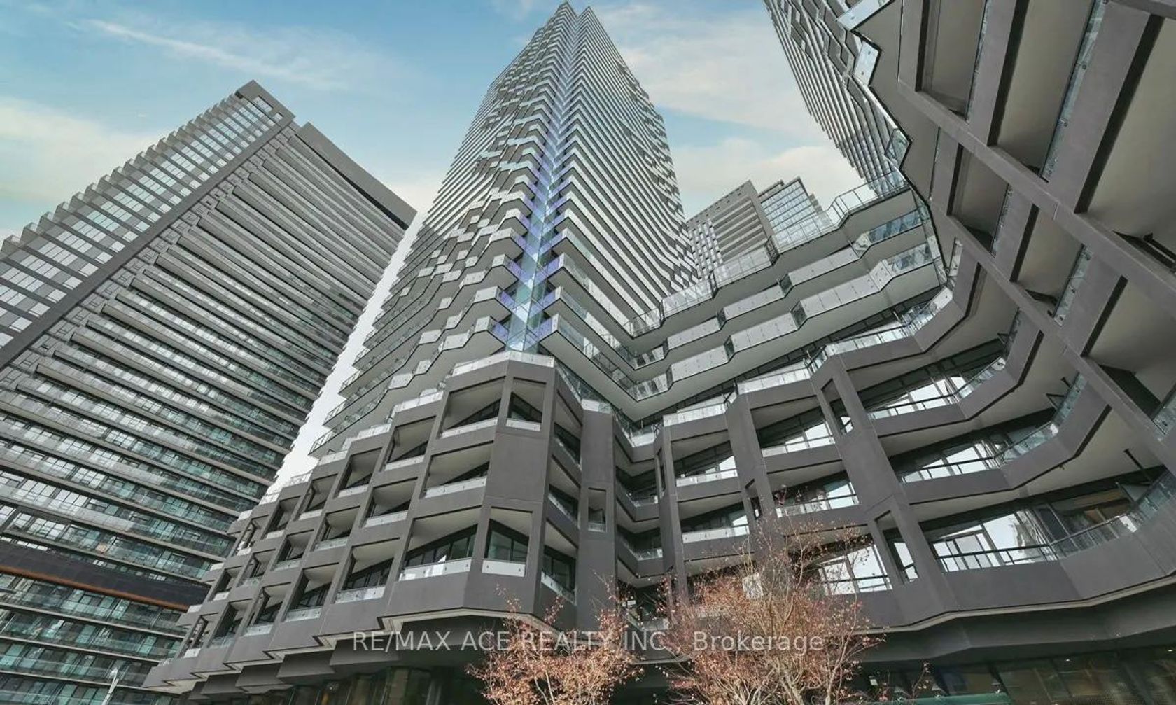 2213 - 110 Broadway Avenue, Mount Pleasant West, Toronto photo number 2