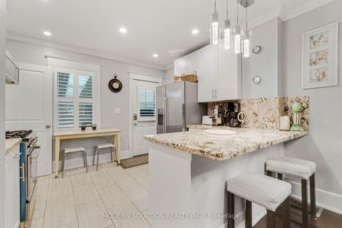 Photo 12 at 741 Milverton Boulevard, Lumsden, Toronto