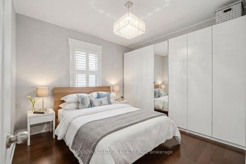 Photo 16 at 741 Milverton Boulevard, Lumsden, Toronto