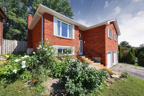 Photo 1 at 301 Leacock Drive, Letitia Heights, Barrie
