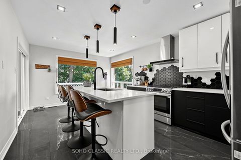 Photo 4 at 301 Leacock Drive, Letitia Heights, Barrie