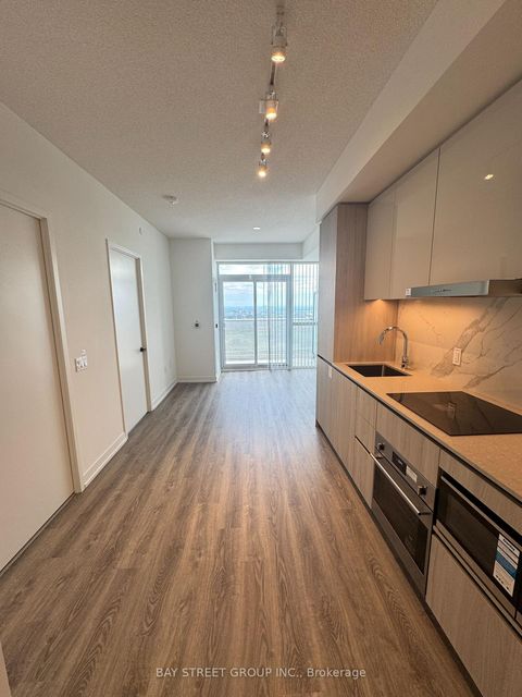 Photo 9 at 5510 - 8 Interchange Way, Vaughan Corporate Centre, Vaughan