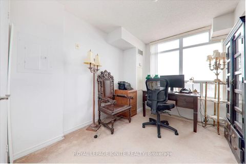 Photo 10 at 808 - 3650 Kingston Road, Scarborough Village, Toronto