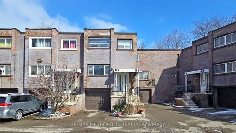 Photo 1 at 13 - 13 Candy Court Way, Newtonbrook West, Toronto