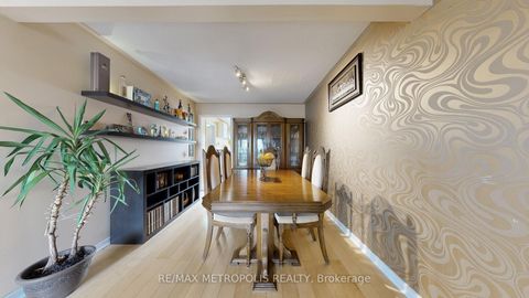 Photo 10 at 13 - 13 Candy Court Way, Newtonbrook West, Toronto