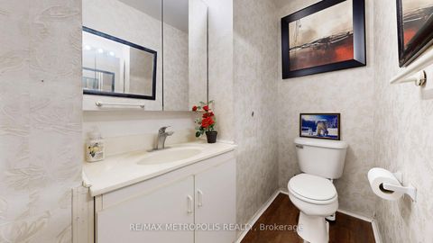 Photo 23 at 13 - 13 Candy Court Way, Newtonbrook West, Toronto