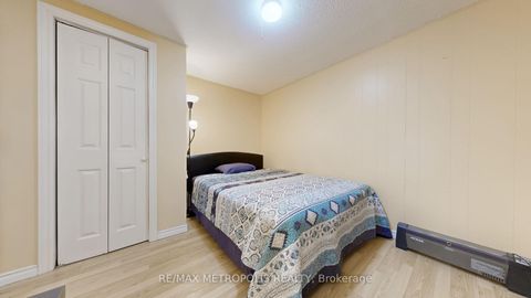 Photo 29 at 13 - 13 Candy Court Way, Newtonbrook West, Toronto