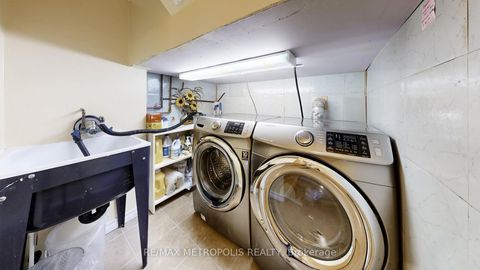 Photo 42 at 13 - 13 Candy Court Way, Newtonbrook West, Toronto